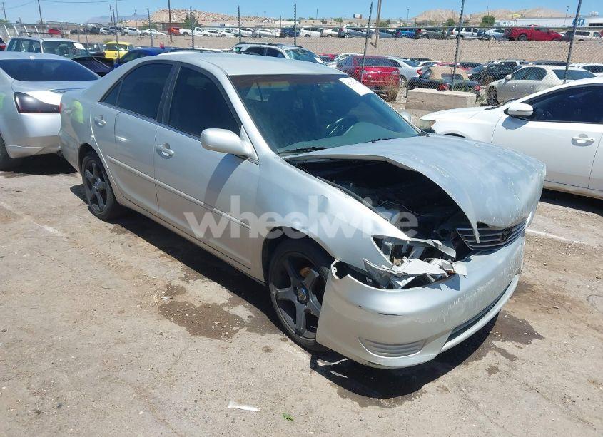 2005 Toyota Camry LE/SE/XLE (VIN 4T1BE30KX5U987571) main photo