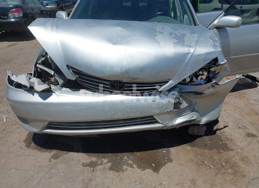 Photo 6 of 2005 Toyota Camry LE/SE/XLE (VIN 4T1BE30KX5U987571)