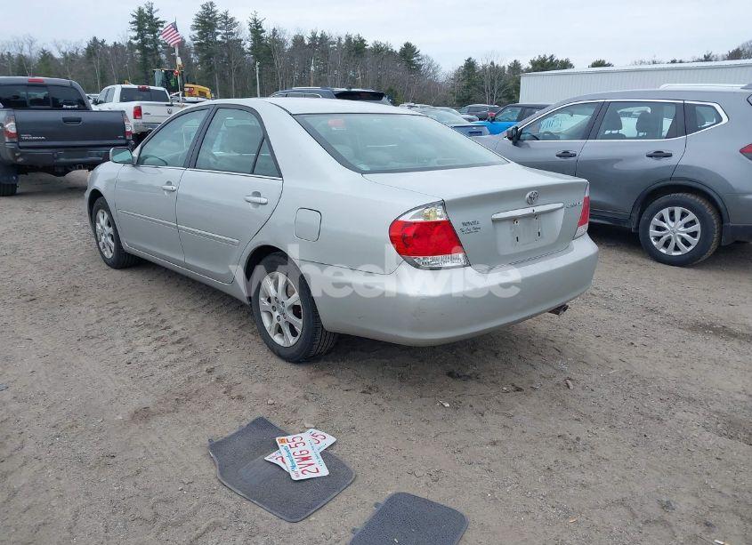 Photo 3 of 2006 Toyota Camry XLE (VIN 4T1BE30KX6U132080)