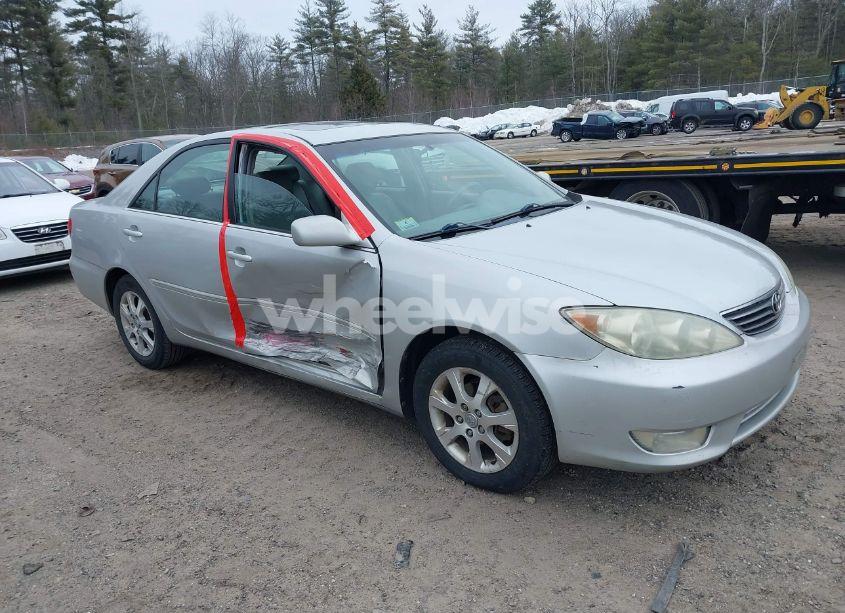 Photo 6 of 2006 Toyota Camry XLE (VIN 4T1BE30KX6U132080)