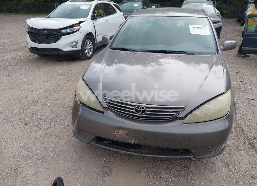 Photo 6 of 2006 Toyota Camry LE (VIN 4T1BE30KX6U668740)