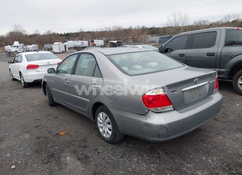 Photo 3 of 2006 Toyota Camry LE (VIN 4T1BE30KX6U675218)