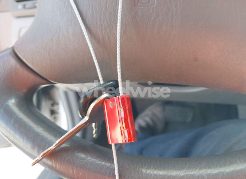 Photo 11 of 2002 Toyota Camry (VIN 4T1BE32A12U047877)