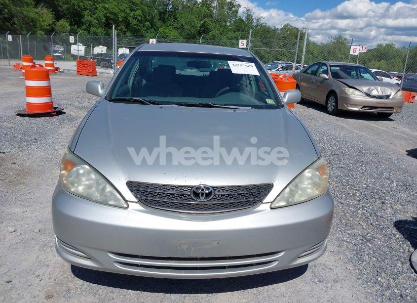 Photo 12 of 2002 Toyota Camry (VIN 4T1BE32A12U047877)