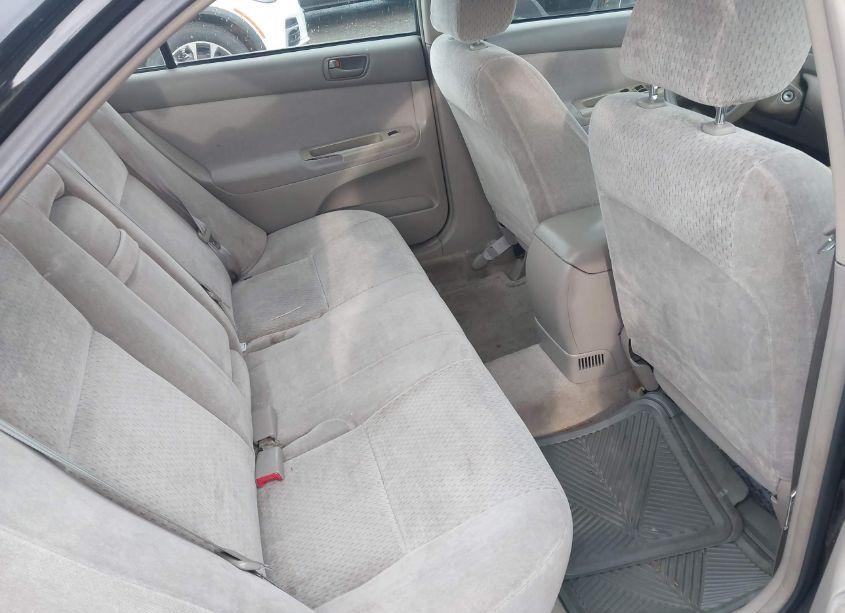 Photo 8 of 2002 Toyota Camry LE (VIN 4T1BE32K02U015390)
