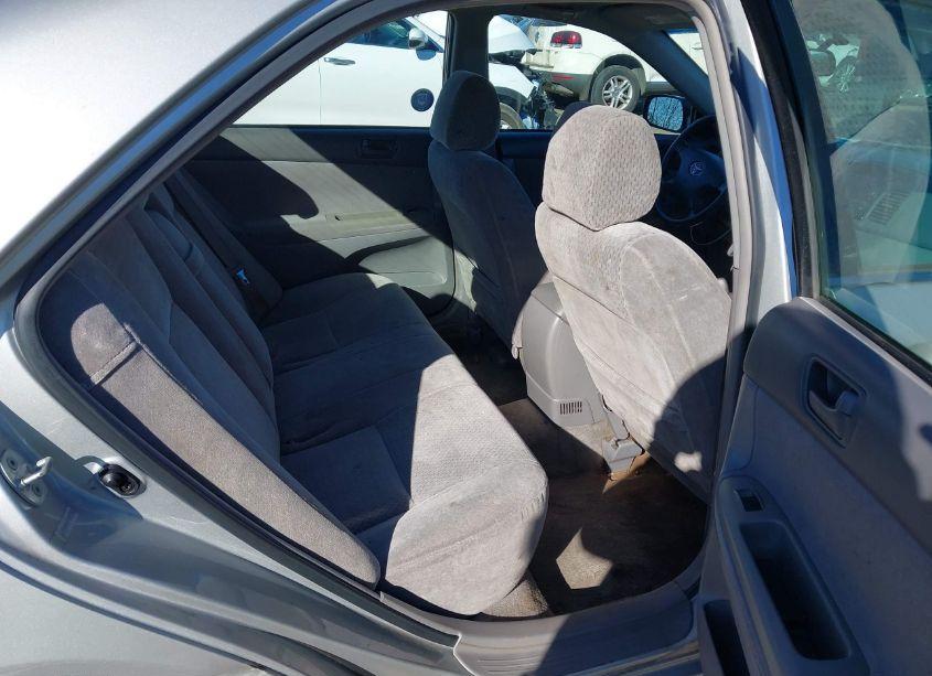 Photo 8 of 2002 Toyota Camry LE (VIN 4T1BE32K02U039494)