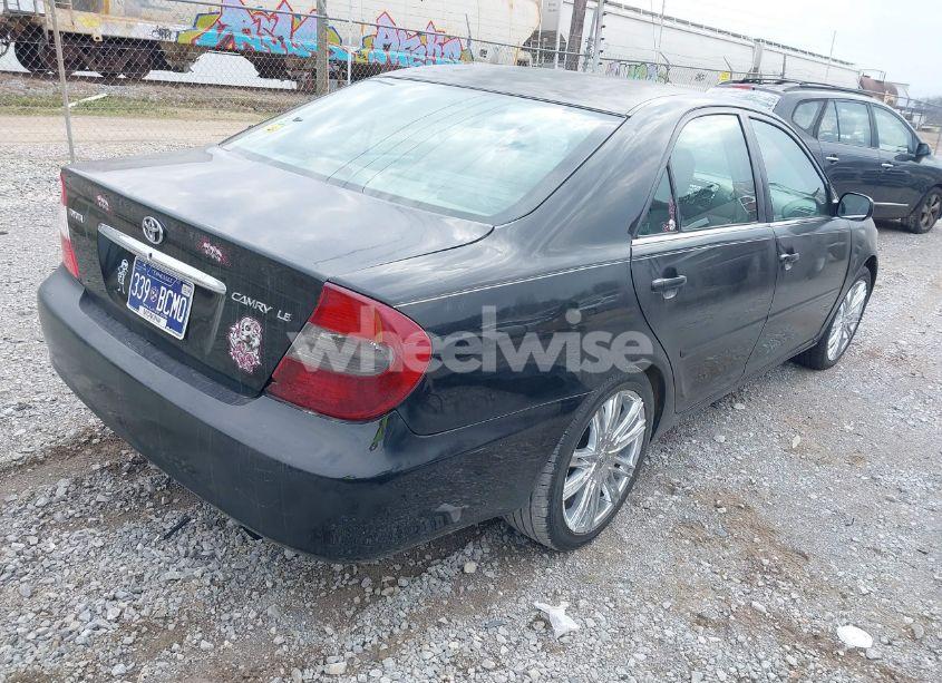 Photo 4 of 2002 Toyota Camry LE (VIN 4T1BE32K02U055050)