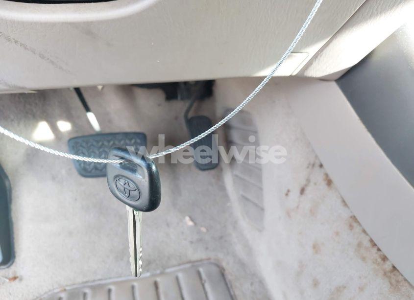 Photo 11 of 2002 Toyota Camry LE (VIN 4T1BE32K02U115747)
