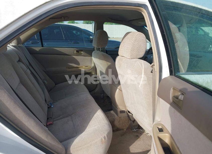 Photo 8 of 2002 Toyota Camry LE (VIN 4T1BE32K02U115747)