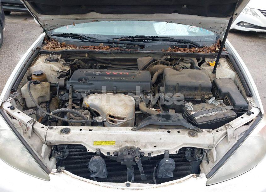 Photo 10 of 2002 Toyota Camry LE (VIN 4T1BE32K02U504307)