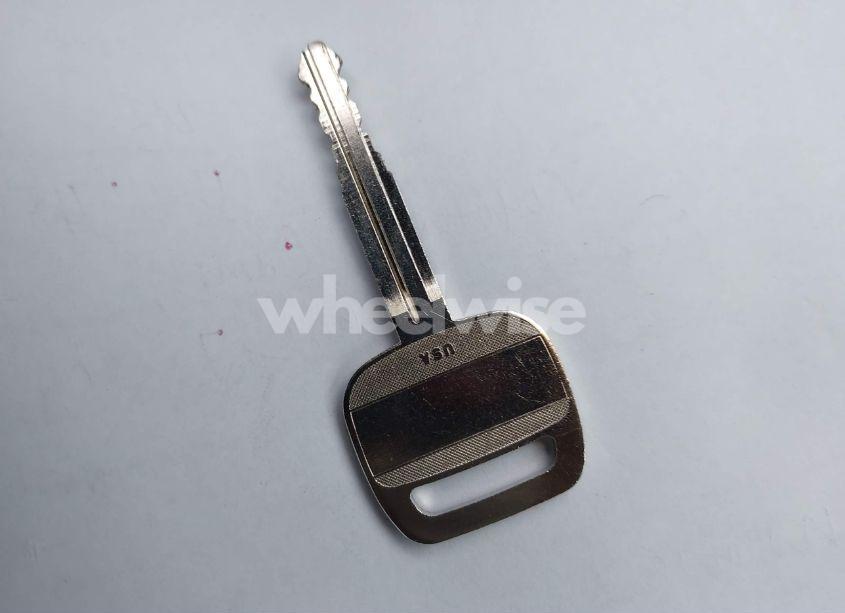 Photo 11 of 2002 Toyota Camry LE (VIN 4T1BE32K02U504307)