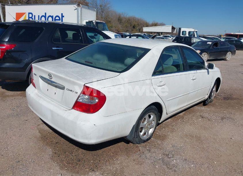 Photo 4 of 2002 Toyota Camry LE (VIN 4T1BE32K02U504307)