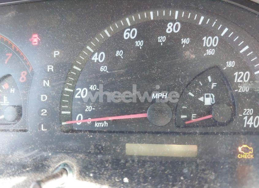 Photo 7 of 2002 Toyota Camry LE (VIN 4T1BE32K02U504307)