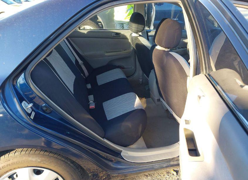 Photo 8 of 2002 Toyota Camry LE (VIN 4T1BE32K02U539204)