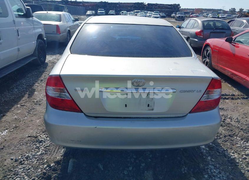 Photo 6 of 2002 Toyota Camry LE (VIN 4T1BE32K02U590234)