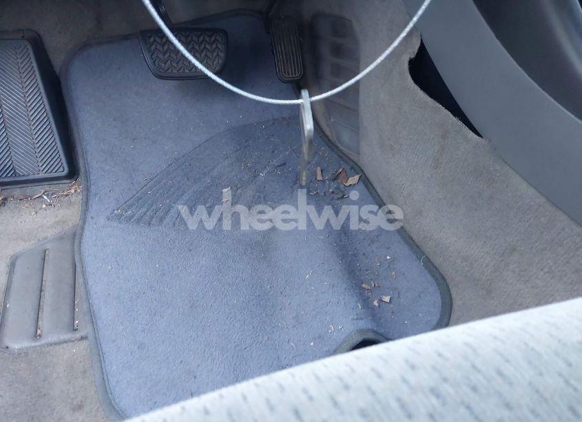 Photo 10 of 2002 Toyota Camry LE (VIN 4T1BE32K02U603077)