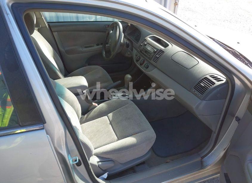 Photo 5 of 2002 Toyota Camry LE (VIN 4T1BE32K02U603077)