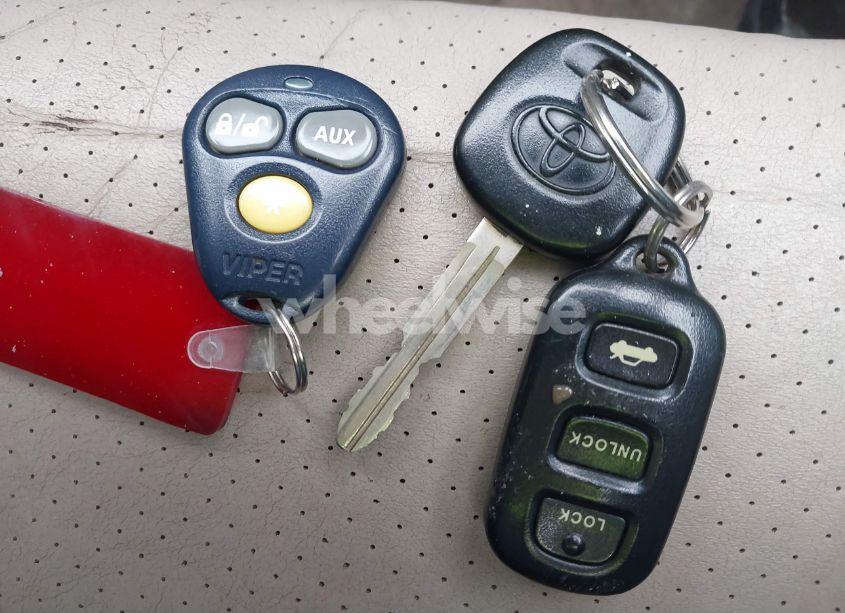 Photo 11 of 2002 Toyota Camry XLE (VIN 4T1BE32K02U605847)