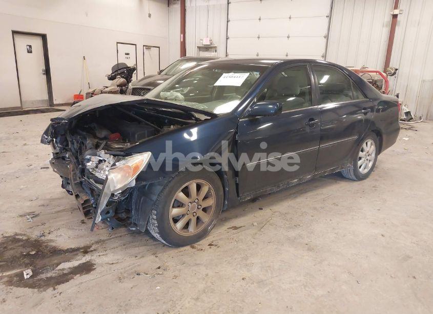 Photo 2 of 2002 Toyota Camry XLE (VIN 4T1BE32K02U605847)