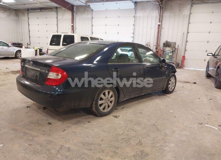 Photo 4 of 2002 Toyota Camry XLE (VIN 4T1BE32K02U605847)