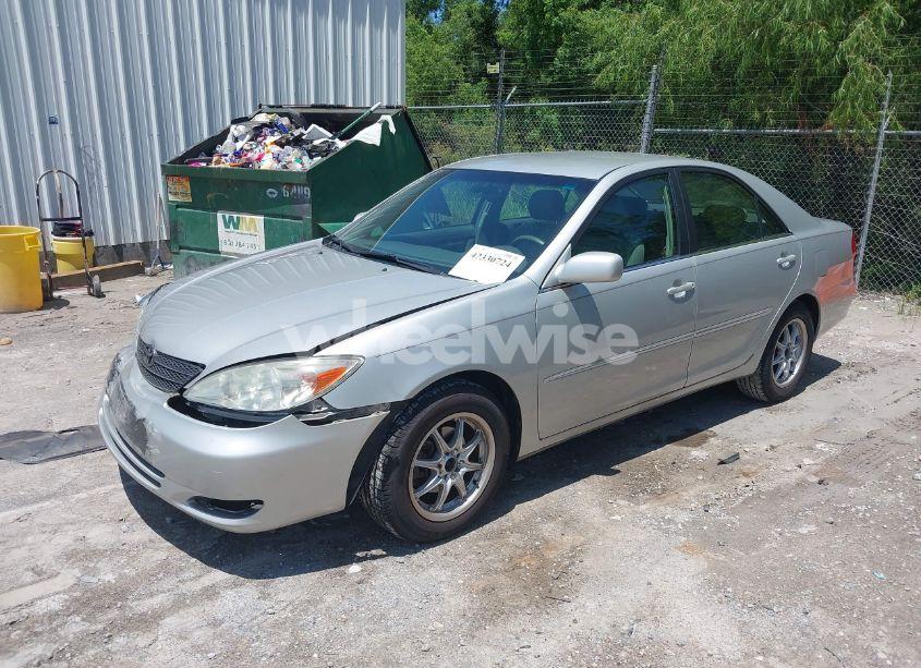 Photo 2 of 2002 Toyota Camry LE/SE/XLE (VIN 4T1BE32K02U630523)