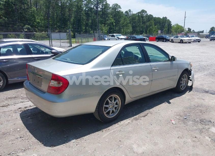 Photo 4 of 2002 Toyota Camry LE/SE/XLE (VIN 4T1BE32K02U630523)