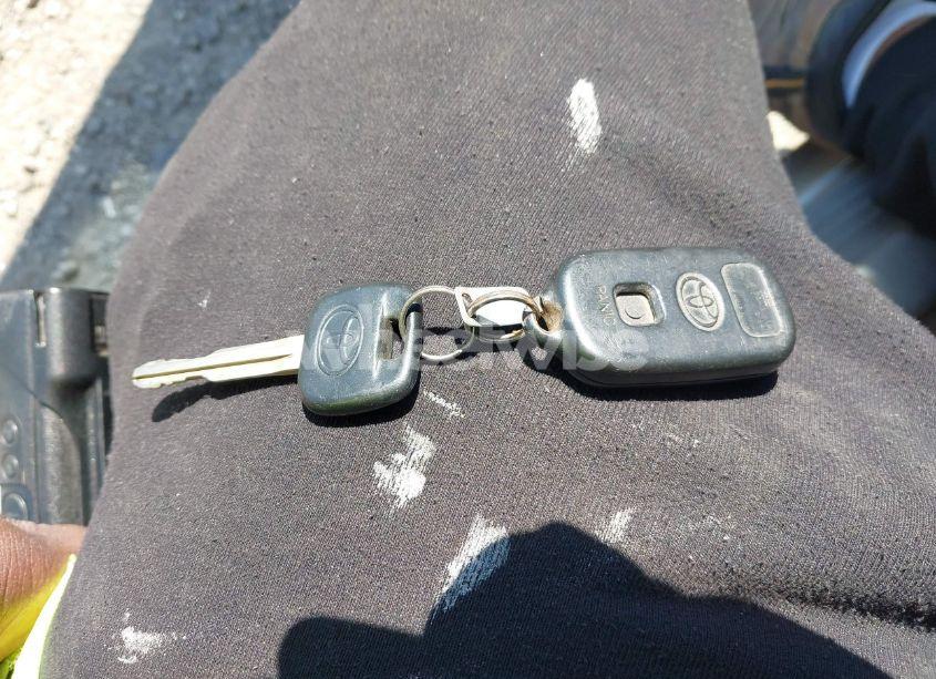 Photo 11 of 2003 Toyota Camry LE (VIN 4T1BE32K03U135482)