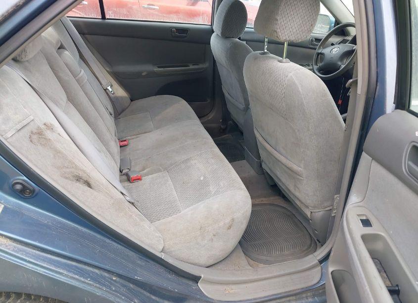 Photo 8 of 2003 Toyota Camry LE (VIN 4T1BE32K03U215820)