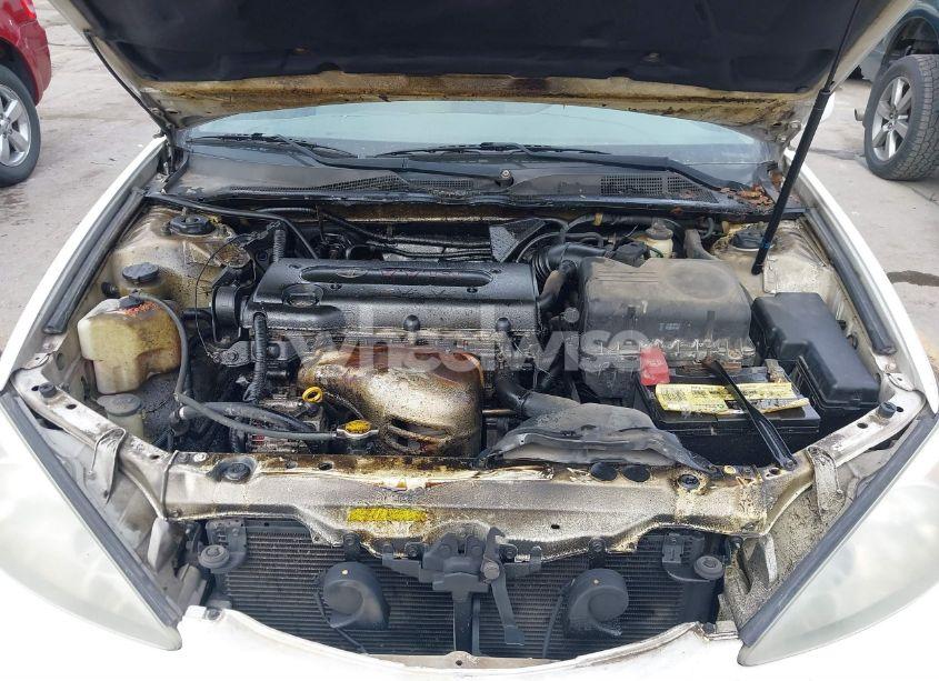 Photo 10 of 2003 Toyota Camry LE (VIN 4T1BE32K03U237588)