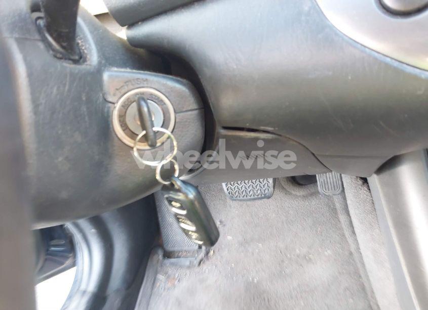 Photo 11 of 2003 Toyota Camry SE (VIN 4T1BE32K03U241866)