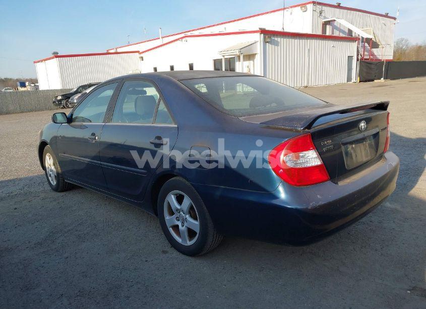 Photo 3 of 2003 Toyota Camry SE (VIN 4T1BE32K03U241866)