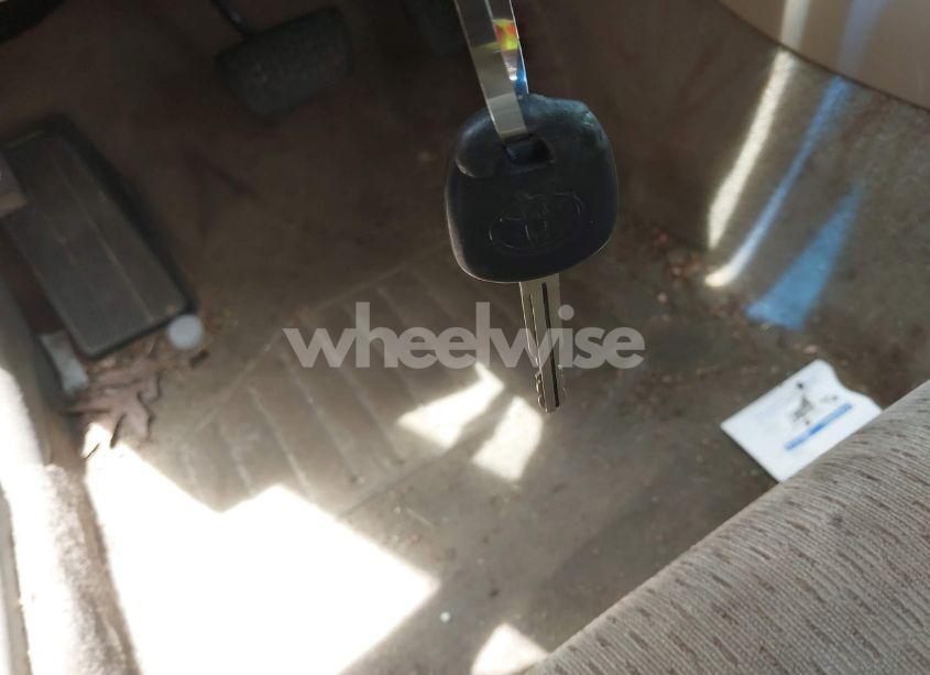 Photo 11 of 2003 Toyota Camry XLE (VIN 4T1BE32K03U669470)