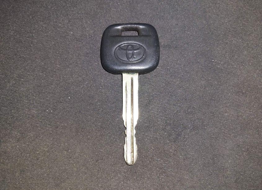 Photo 11 of 2003 Toyota Camry LE (VIN 4T1BE32K03U723589)