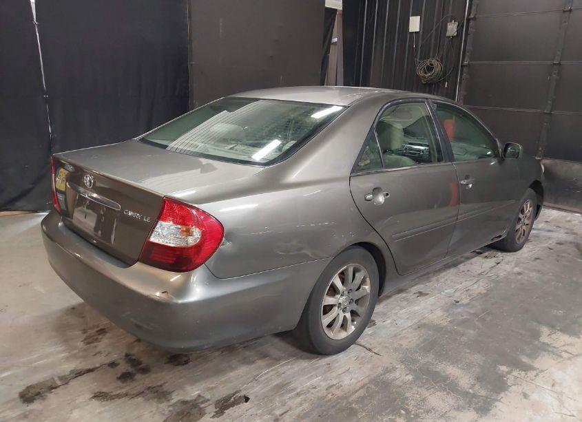 Photo 4 of 2003 Toyota Camry LE (VIN 4T1BE32K03U723589)