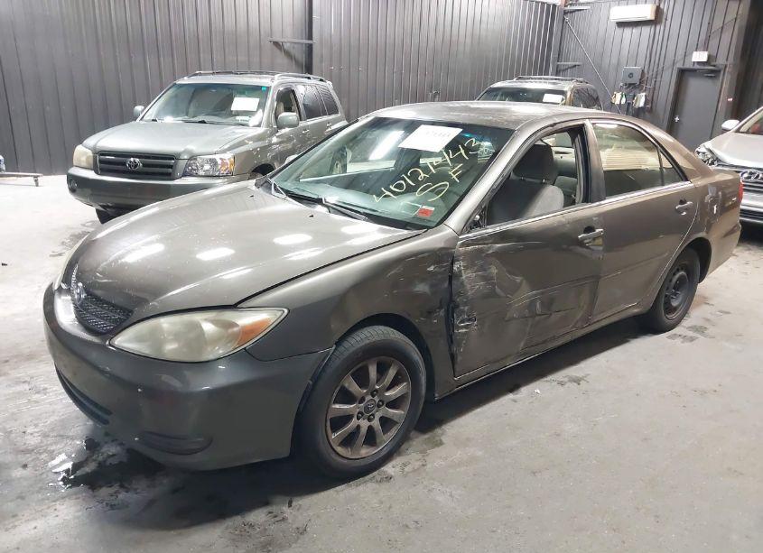 Photo 6 of 2003 Toyota Camry LE (VIN 4T1BE32K03U723589)