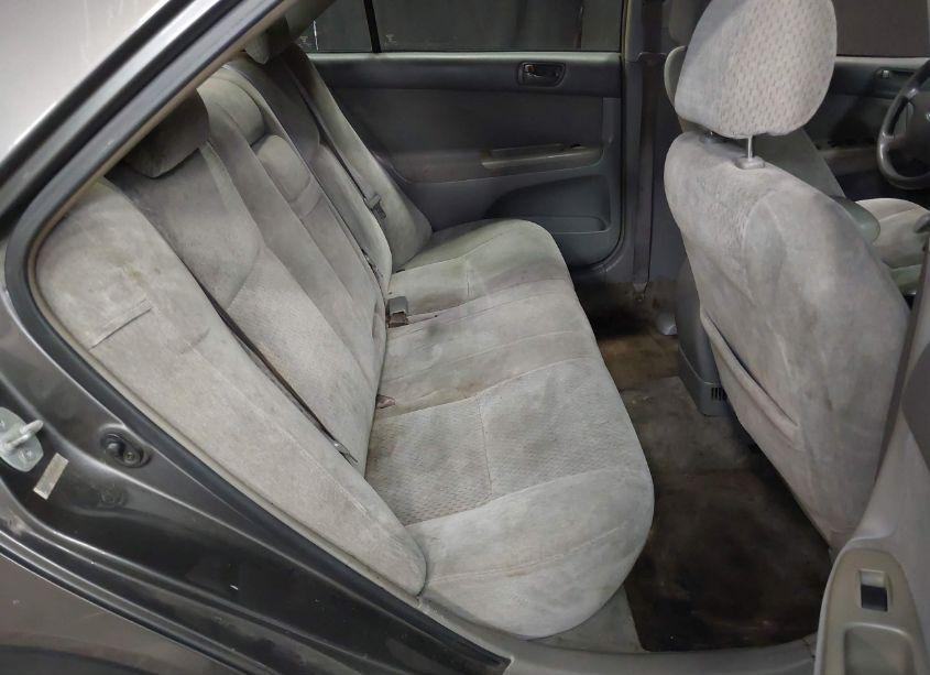 Photo 8 of 2003 Toyota Camry LE (VIN 4T1BE32K03U723589)