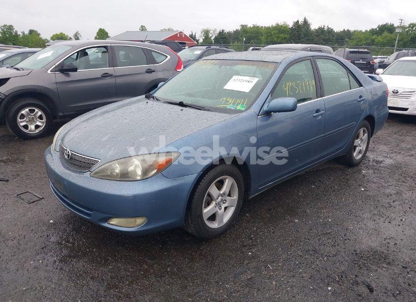 Photo 2 of 2003 Toyota Camry LE/SE/XLE (VIN 4T1BE32K03U734771)