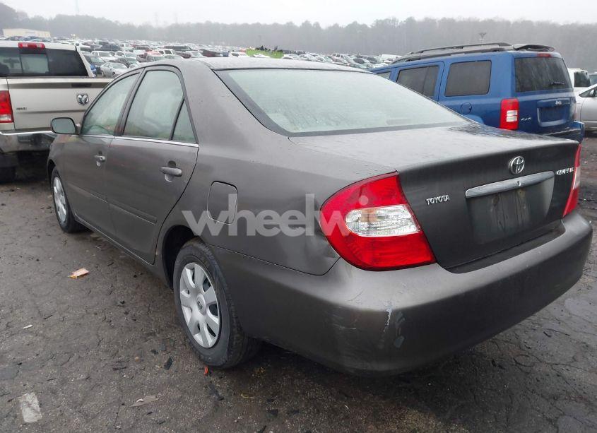 Photo 3 of 2003 Toyota Camry LE (VIN 4T1BE32K03U738853)
