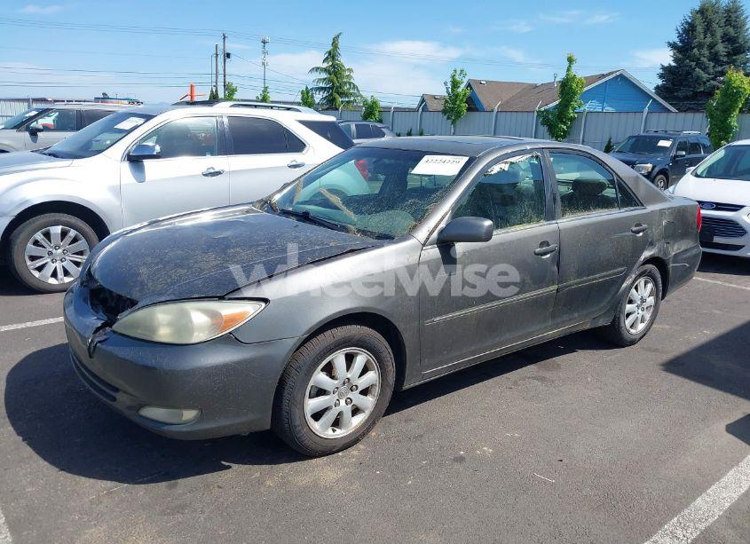 Photo 2 of 2003 Toyota Camry XLE (VIN 4T1BE32K03U754857)