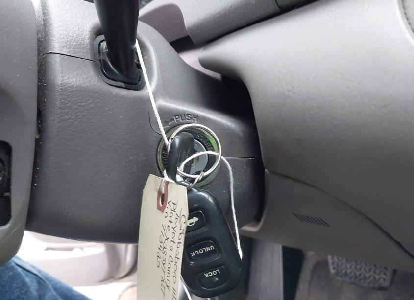 Photo 11 of 2003 Toyota Camry LE (VIN 4T1BE32K03U773425)