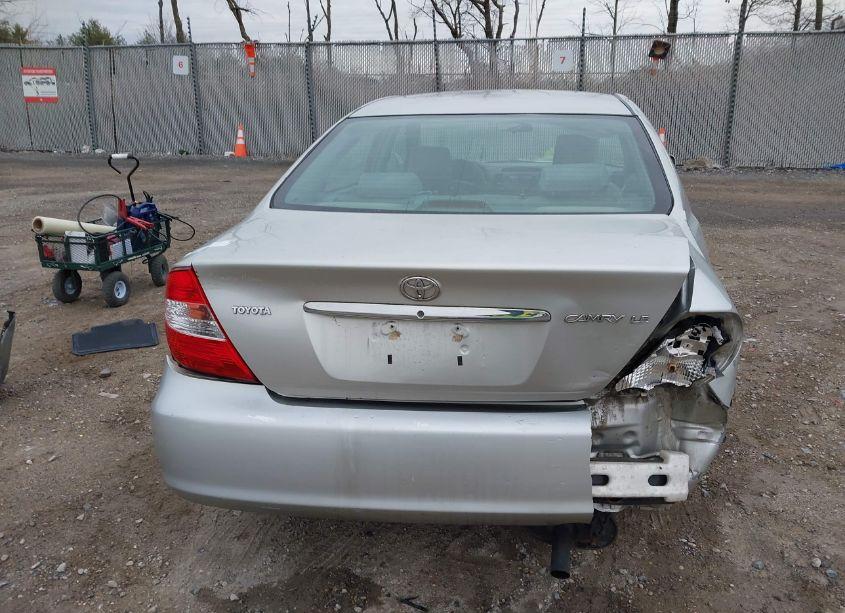 Photo 16 of 2003 Toyota Camry LE (VIN 4T1BE32K03U773425)