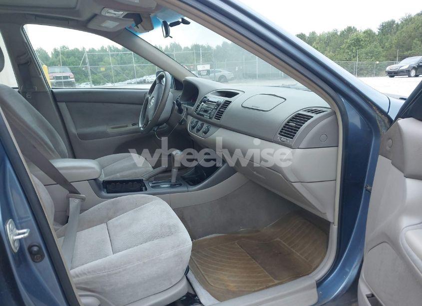 Photo 5 of 2003 Toyota Camry LE (VIN 4T1BE32K03U787468)