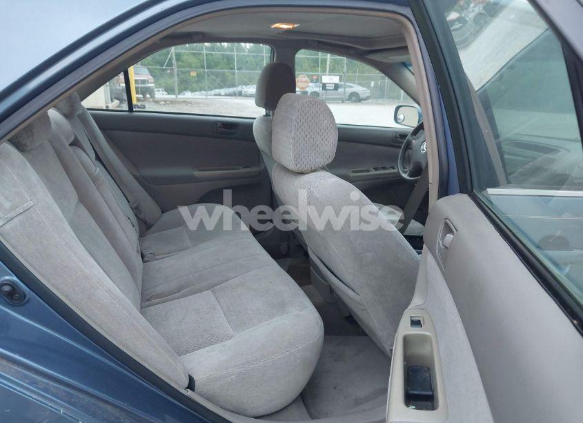 Photo 8 of 2003 Toyota Camry LE (VIN 4T1BE32K03U787468)
