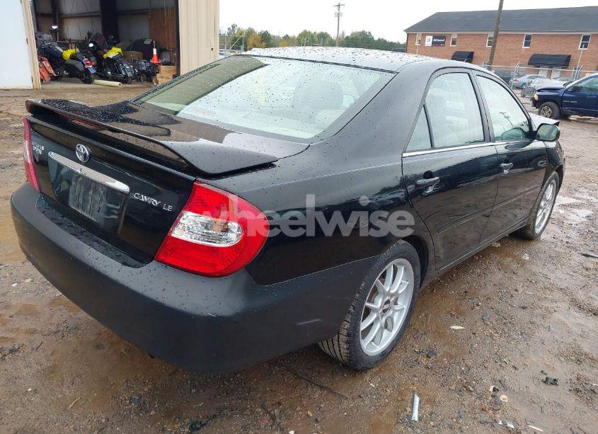 Photo 4 of 2004 Toyota Camry LE (VIN 4T1BE32K04U266641)