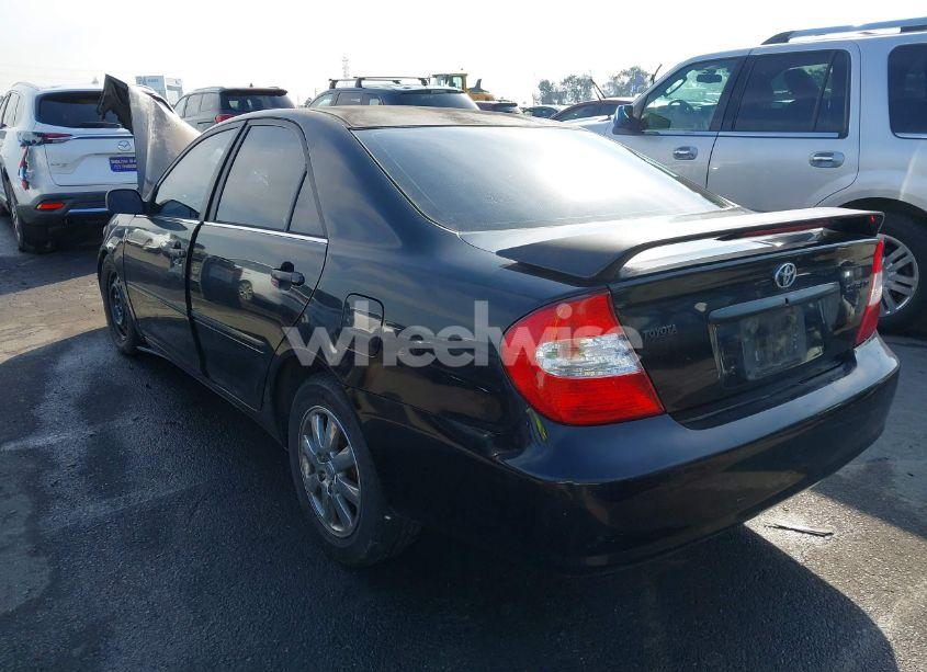 Photo 3 of 2004 Toyota Camry SE (VIN 4T1BE32K04U288087)