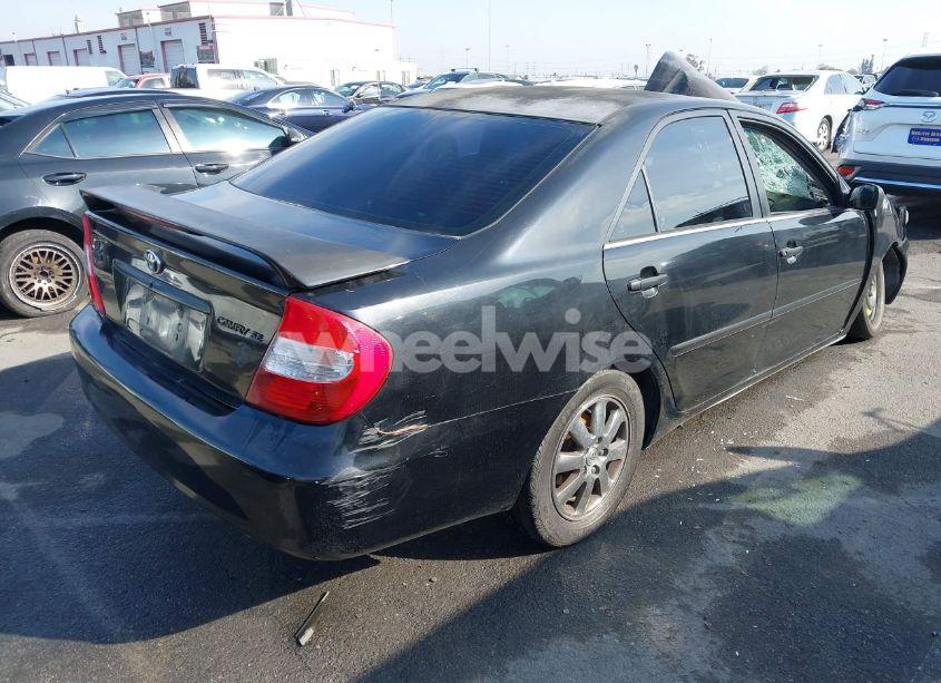 Photo 4 of 2004 Toyota Camry SE (VIN 4T1BE32K04U288087)