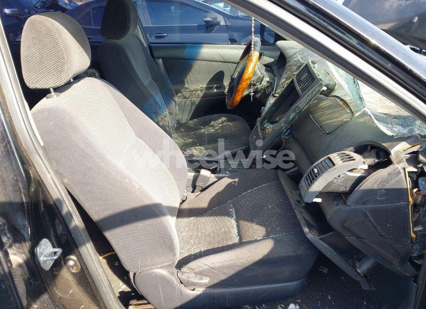 Photo 5 of 2004 Toyota Camry SE (VIN 4T1BE32K04U288087)