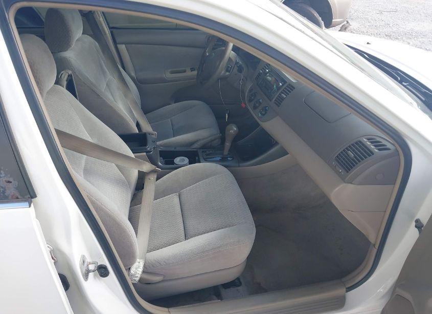 Photo 5 of 2004 Toyota Camry LE (VIN 4T1BE32K04U293564)