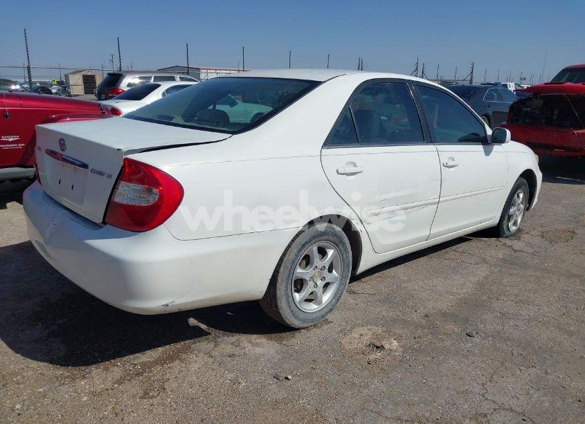 Photo 4 of 2004 Toyota Camry LE (VIN 4T1BE32K04U311979)