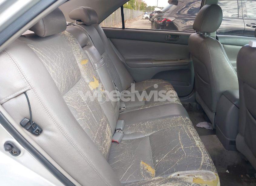 Photo 8 of 2004 Toyota Camry LE (VIN 4T1BE32K04U314848)